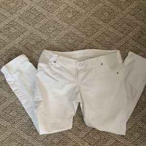 Gap inset white maternity jeans